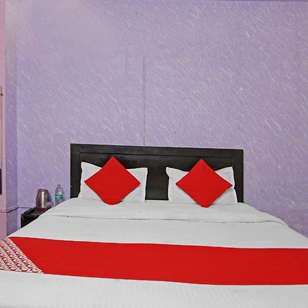 Hotel O Glorious Stayz Noida Exteriör bild